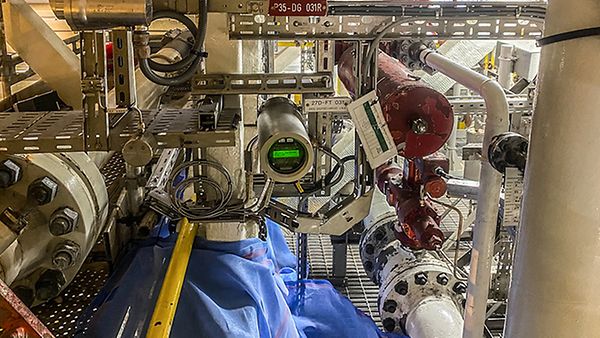 "Non-intrusive gas flow measurement